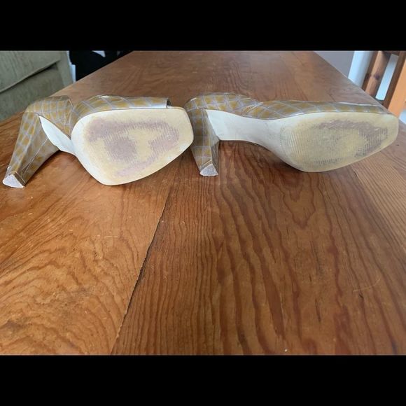 Enzo Angiolini EAGEMMA Gd & Silver Metallic Peep Toe Pumps High Heels Sz 7 - Picture 5 of 6